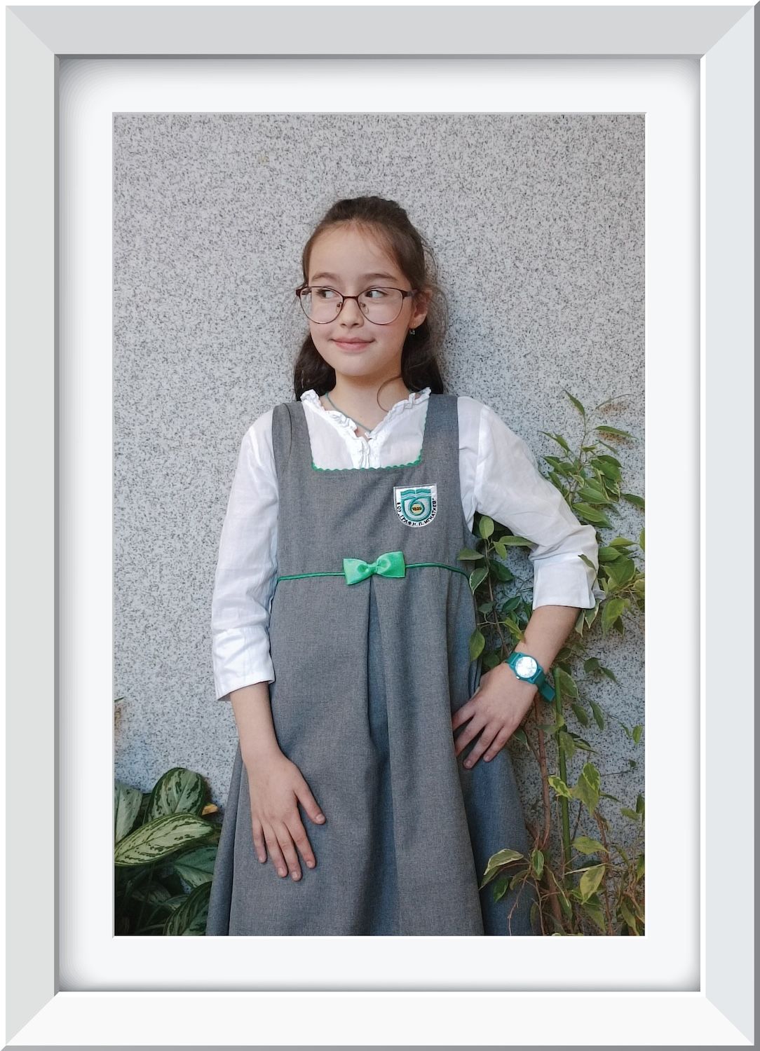 Frame uniform_6OU_03a.jpg