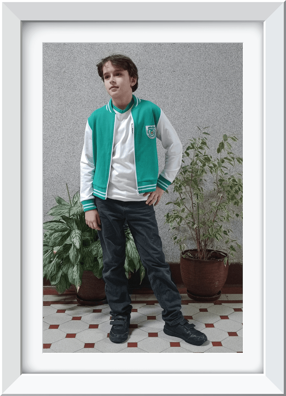 Frame uniform_6OU_06.png